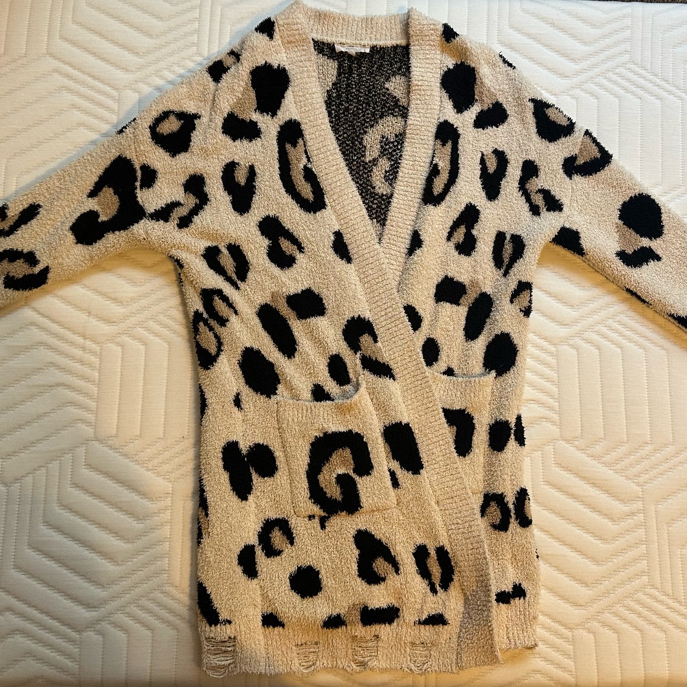 Cozy Knit Cardigan with Animal Pattern